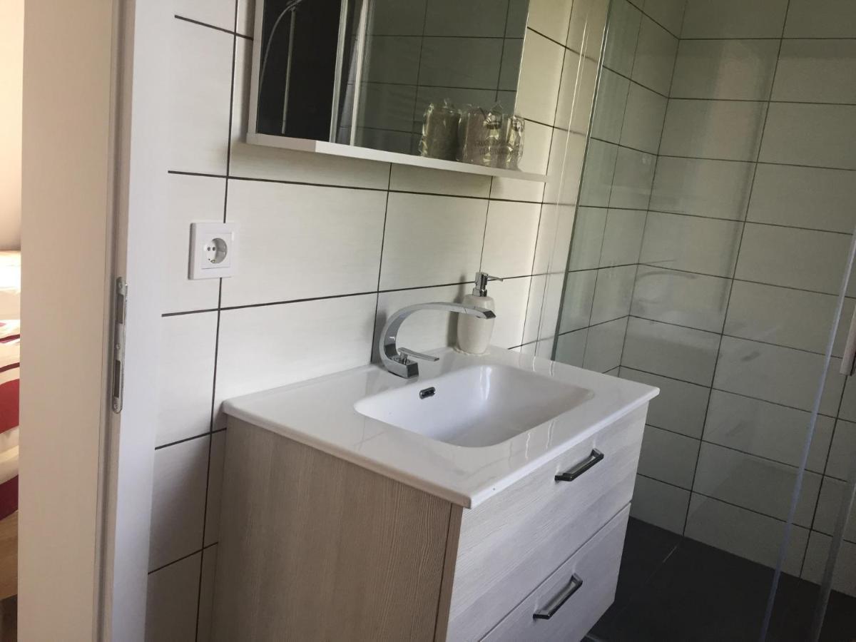 Studio Apartmani Biser 1, 2, 3 Deluxe Tuheljske Toplice Exteriör bild