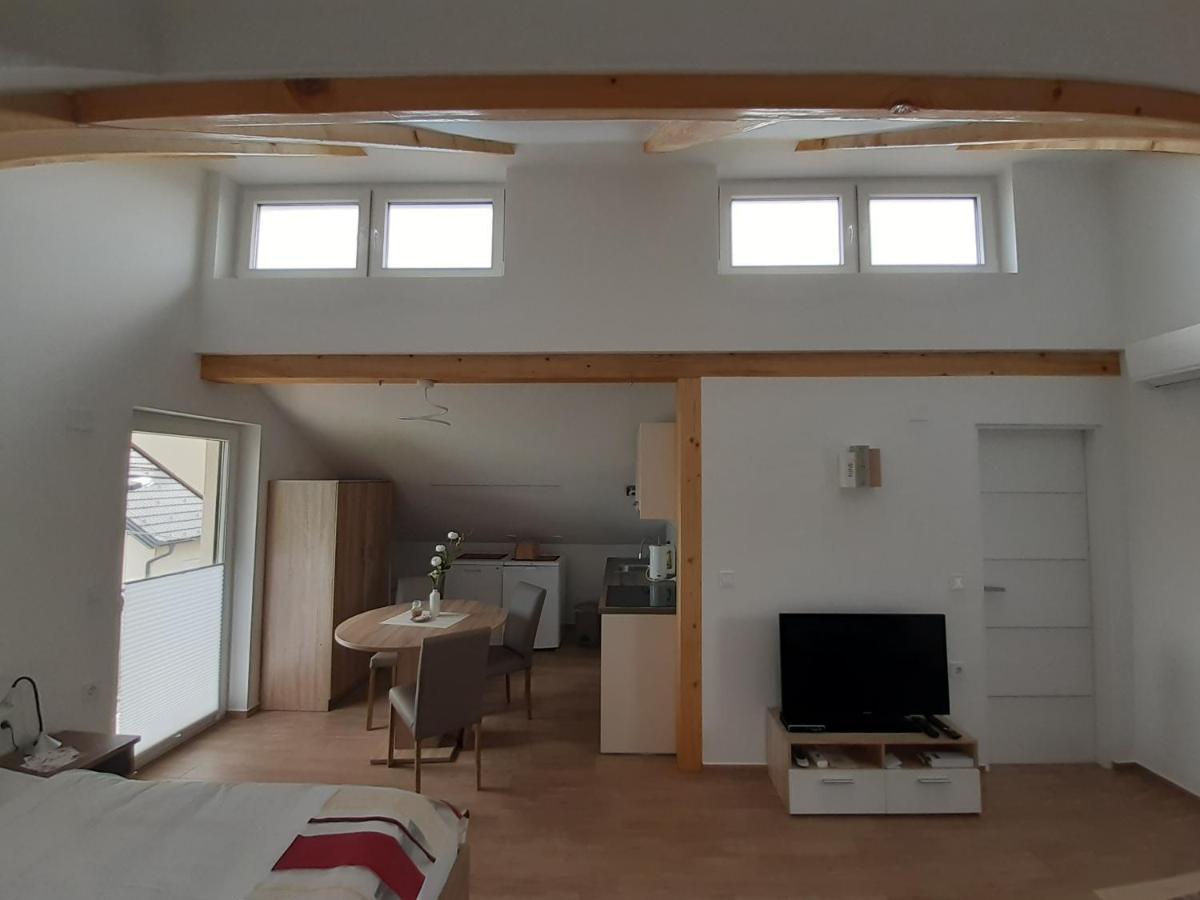 Studio Apartmani Biser 1, 2, 3 Deluxe Tuheljske Toplice Exteriör bild