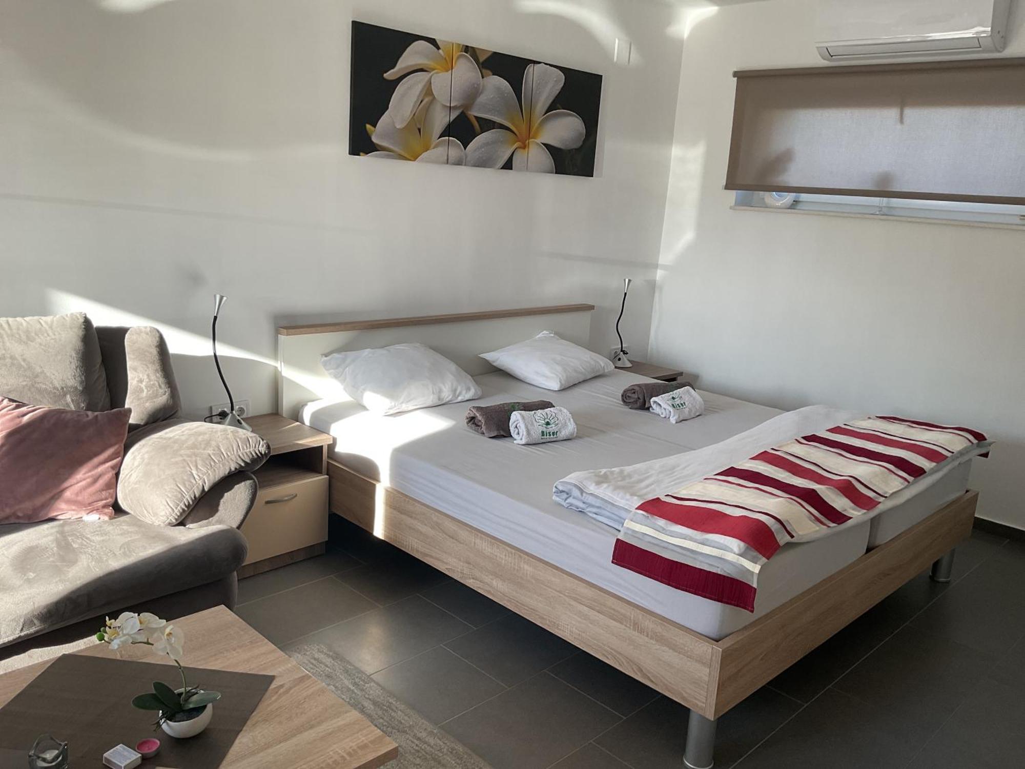Studio Apartmani Biser 1, 2, 3 Deluxe Tuheljske Toplice Exteriör bild